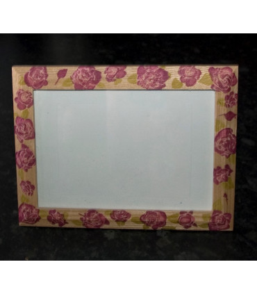 Salvrätitehnikas kaunistatud pildiraam